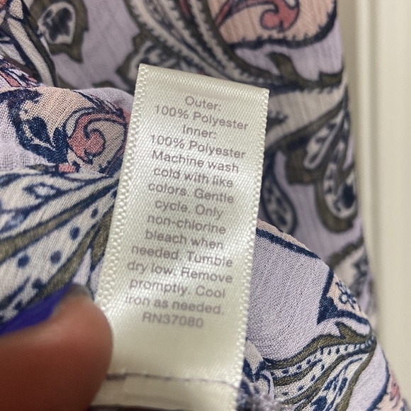 Beautiful Silky Flowy EST. 1946 Dress Size XL - Picture 4 of 4